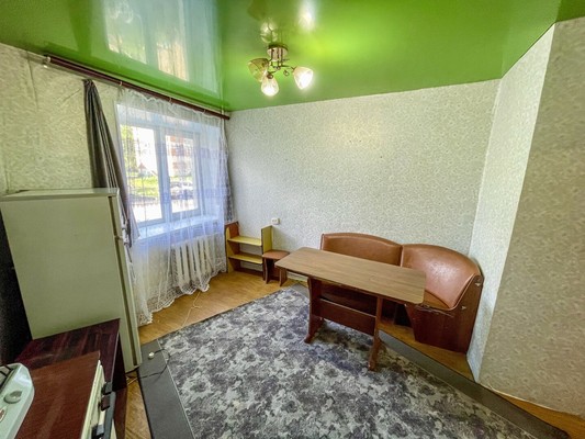 Продам двухкомнатную (2-комн.) квартиру, 2-й Микрорайон ул, 4, Эльбан рп