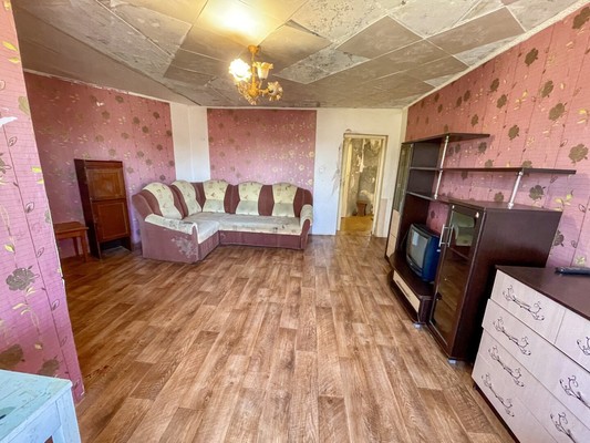 Продам двухкомнатную (2-комн.) квартиру, 2-й Микрорайон ул, 4, Эльбан рп