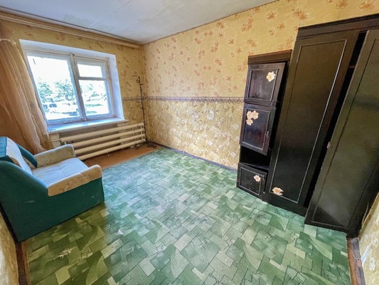 Продам двухкомнатную (2-комн.) квартиру, 2-й Микрорайон ул, 4, Эльбан рп
