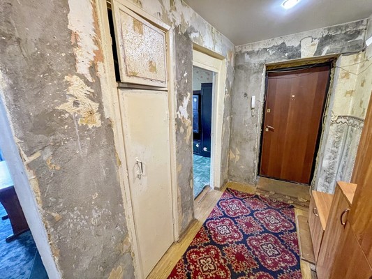 Продам двухкомнатную (2-комн.) квартиру, 2-й Микрорайон ул, 4, Эльбан рп