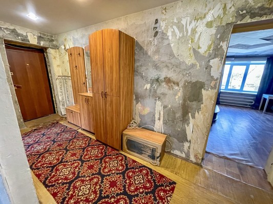 Продам двухкомнатную (2-комн.) квартиру, 2-й Микрорайон ул, 4, Эльбан рп