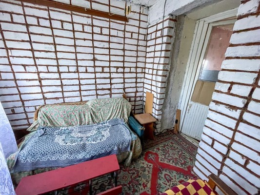 Продам двухкомнатную (2-комн.) квартиру, 2-й Микрорайон ул, 4, Эльбан рп