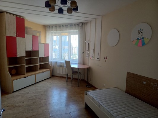 Продам многокомнатную квартиру, Сизова пр-кт, 25, Санкт-Петербург г