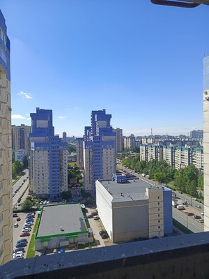 Продам многокомнатную квартиру, Сизова пр-кт, 25, Санкт-Петербург г