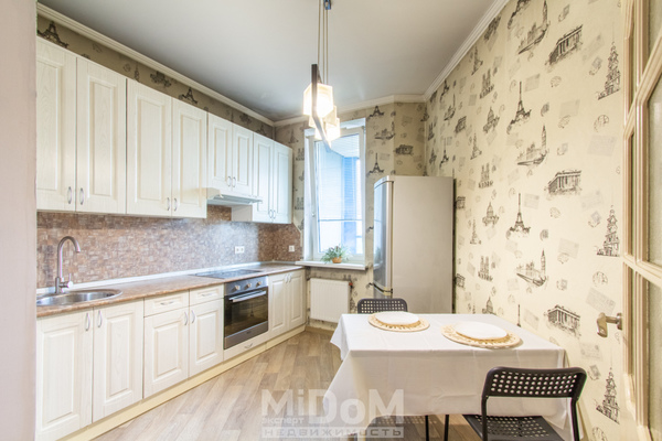 Продам однокомнатную (1-комн.) квартиру, Маршала Жукова пр-кт, 48к1, Санкт-Петербург г