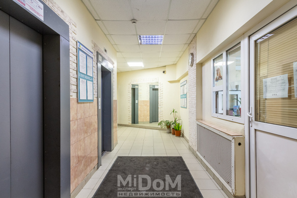 Продам однокомнатную (1-комн.) квартиру, Маршала Жукова пр-кт, 48к1, Санкт-Петербург г