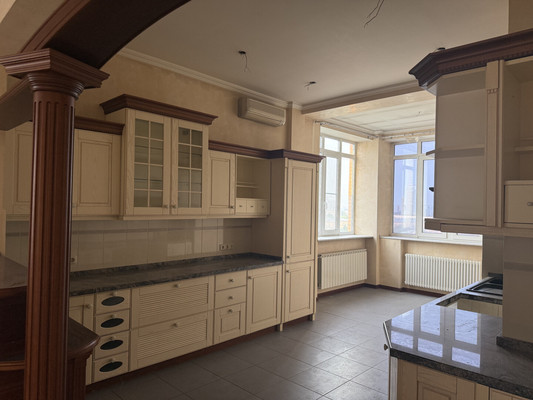Продам многокомнатную квартиру, Ломоносовский пр-кт, 7к5, Москва г
