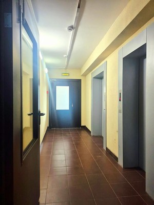 Продам однокомнатную (1-комн.) квартиру, Воронцовский б-р, 19к1, Мурино п