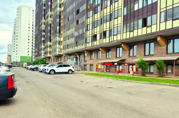 Продам однокомнатную (1-комн.) квартиру, Воронцовский б-р, 19к1, Мурино п