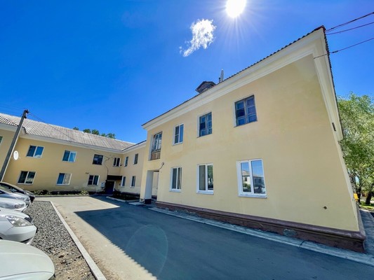 Продам трехкомнатную (3-комн.) квартиру, Школьная ул, 6, Эльбан рп