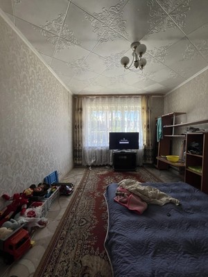Продам двухкомнатную (2-комн.) квартиру, Совхозная ул, 3, Сокол с
