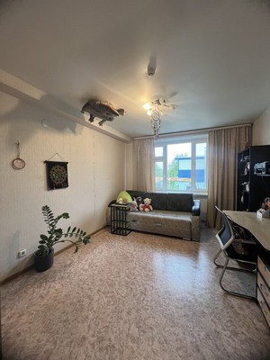 Продам трехкомнатную (3-комн.) квартиру, Анивская ул, 112к5, Южно-Сахалинск г