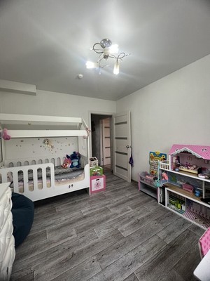 Продам трехкомнатную (3-комн.) квартиру, Анивская ул, 112к5, Южно-Сахалинск г
