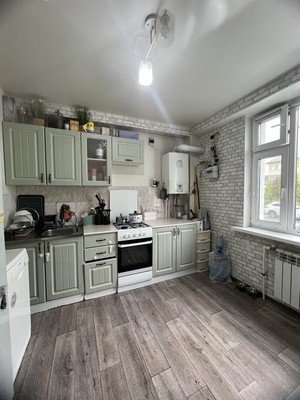 Продам трехкомнатную (3-комн.) квартиру, Анивская ул, 112к5, Южно-Сахалинск г