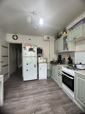 Продам трехкомнатную (3-комн.) квартиру, Анивская ул, 112к5, Южно-Сахалинск г