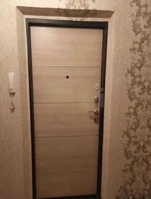 Продам двухкомнатную (2-комн.) квартиру, Заводская ул, 19, Углегорск г