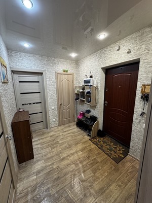 Продам двухкомнатную (2-комн.) квартиру, Железнодорожная ул, 87, Южно-Сахалинск г