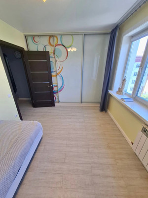 Продам трехкомнатную (3-комн.) квартиру, Комсомольская ул, 269А, Южно-Сахалинск г