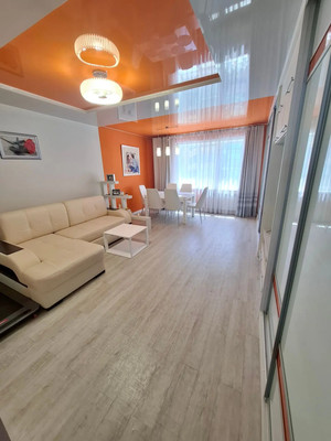 Продам трехкомнатную (3-комн.) квартиру, Комсомольская ул, 269А, Южно-Сахалинск г