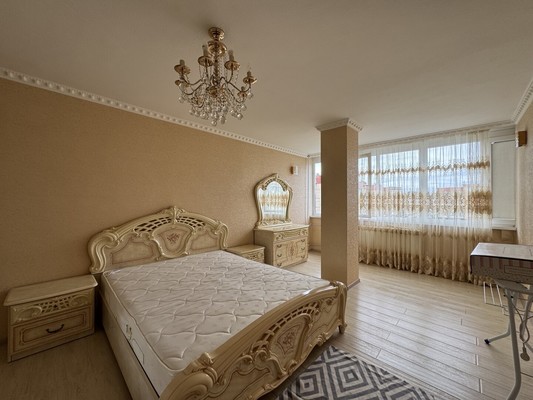 Продам трехкомнатную (3-комн.) квартиру, Кулиева пр-кт, 2кБ, Нальчик г