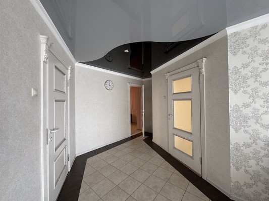 Продам трехкомнатную (3-комн.) квартиру, Кулиева пр-кт, 2кБ, Нальчик г