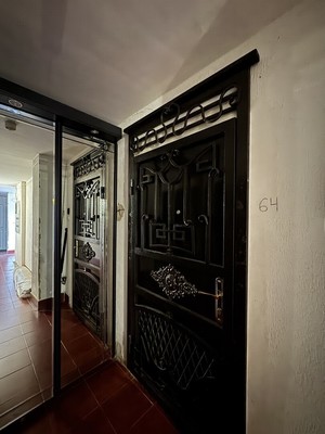 Продам трехкомнатную (3-комн.) квартиру, Кулиева пр-кт, 2кБ, Нальчик г