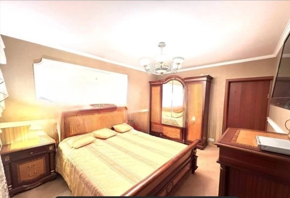 Продам трехкомнатную (3-комн.) квартиру, Дружбы ул, 5, ВНИИССОК п