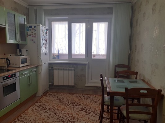 Продам двухкомнатную (2-комн.) квартиру, Рябиновая ул, 3, ВНИИССОК п