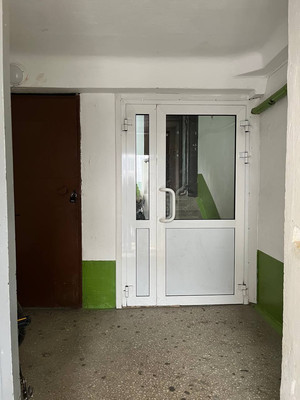 Продам двухкомнатную (2-комн.) квартиру, Набережная ул, 33, Миасс г