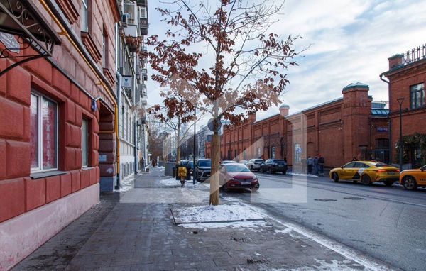 Продам коммерческое помещение 36 м2, 1-я Миусская ул, 24/22 3, Москва г
