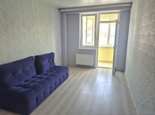 Продам двухкомнатную (2-комн.) квартиру, Железнодорожная ул, 1в, Симферополь г