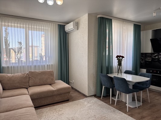 Продам трехкомнатную (3-комн.) квартиру, Агатовая ул, 32, Пермь г