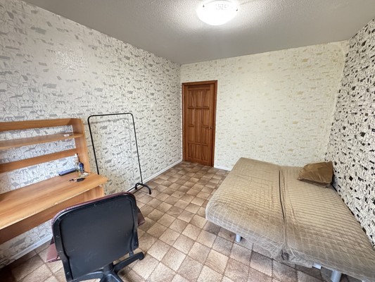 Продам трехкомнатную (3-комн.) квартиру, Бакалинская ул, 66к3, Уфа г
