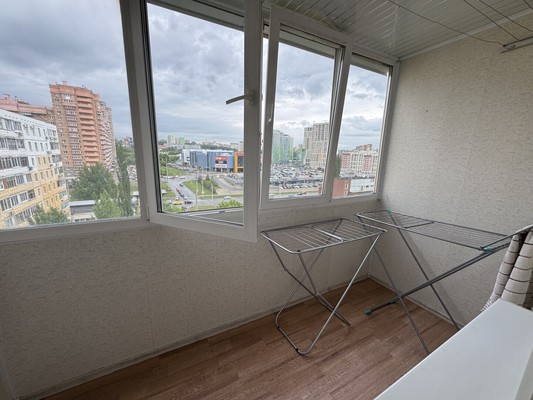 Продам трехкомнатную (3-комн.) квартиру, Бакалинская ул, 66к3, Уфа г