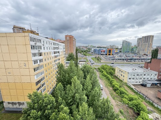 Продам трехкомнатную (3-комн.) квартиру, Бакалинская ул, 66к3, Уфа г