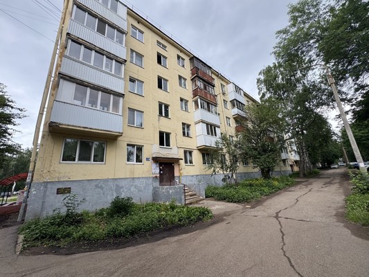 Продам двухкомнатную (2-комн.) квартиру, Александра Невского ул, 4, Уфа г