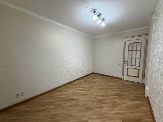 Продам трехкомнатную (3-комн.) квартиру, Ватутина ул, 4, Нальчик г