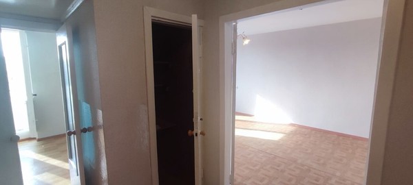 Продам однокомнатную (1-комн.) квартиру, Крупской ул, 5к9, Симферополь г