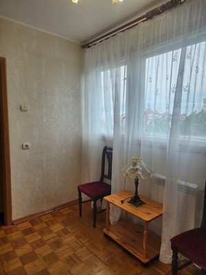 Сдам трехкомнатную (3-комн.) квартиру, Симонова ул, 10к2, Санкт-Петербург г