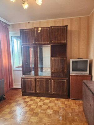 Сдам трехкомнатную (3-комн.) квартиру, Симонова ул, 10к2, Санкт-Петербург г