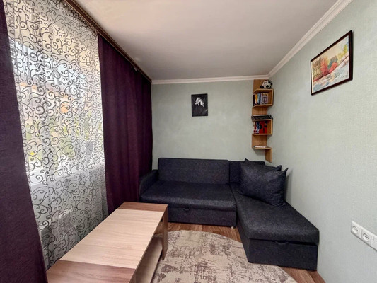 Продам трехкомнатную (3-комн.) квартиру, Генерал-майора П.П.Яременко ул, 4, Симферополь г