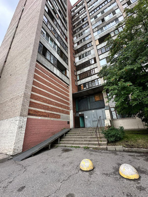 Сдам комнату в 6-комн. квартире, Машиностроителей ул, 3, Колпино г