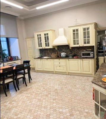 Продам коммерческое помещение 1 649 м2, Большая Садовая ул, 10, Москва г