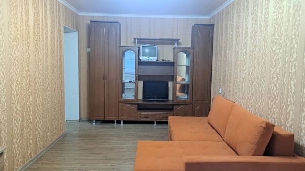 Сдам двухкомнатную (2-комн.) квартиру, 30 лет Победы ул, 100, Армавир г