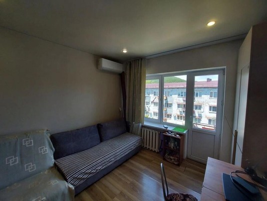 Продам комнату в 2-комн. квартире, Горная ул, 8, Туапсе г
