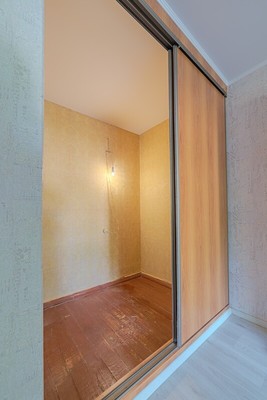 Продам двухкомнатную (2-комн.) квартиру, Победы пр-кт, 95, Пенза г