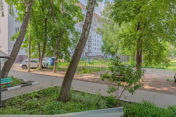 Продам двухкомнатную (2-комн.) квартиру, Победы пр-кт, 95, Пенза г