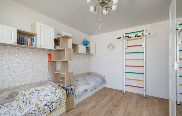 Продам двухкомнатную (2-комн.) квартиру, Гагарина пр-кт, 27к6, Люберцы г