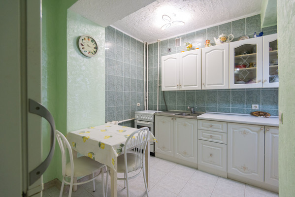 Продам двухкомнатную (2-комн.) квартиру, Максима Горького ул, 106/93, Ростов-на-Дону г