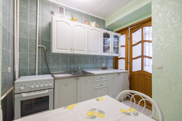 Продам двухкомнатную (2-комн.) квартиру, Максима Горького ул, 106/93, Ростов-на-Дону г